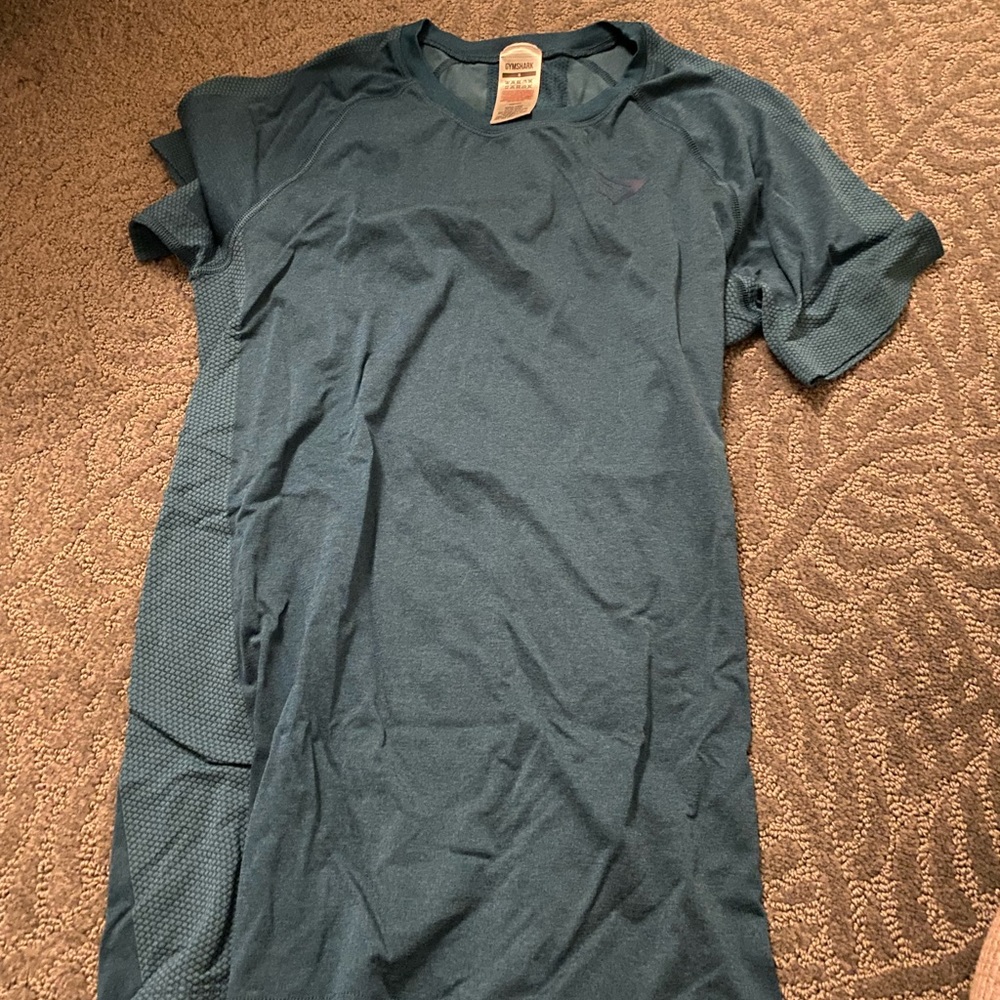 GYMSHARK SHIRT